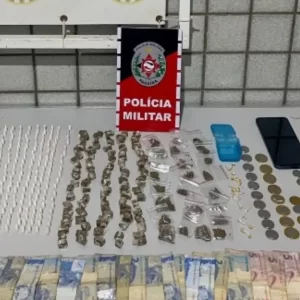 Operação da PM termina com apreensão de drogas e menor preso em Alagoa Grande/PB