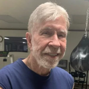 Ícone de Hollywood, Chuck Norris morre aos 86 anos, no Havaí