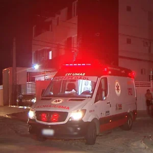 Idoso morre após ser atropelado por caminhão em João Pessoa; motorista foge sem prestar socorro
