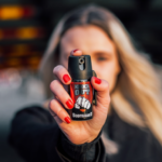 Nova lei permite compra de spray de pimenta em farmácias por mulheres na Paraíba