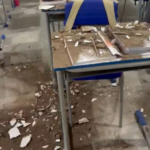 Professora e aluna são atingidas após teto cair em escola em Guarabira