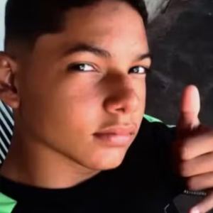 Adolescente morre após ser atingido por caminhão na BR-230, em Marizópolis