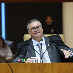 Flávio Dino determina que PF investigue ataques a imagens religiosas em diferentes estados