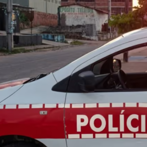 Briga entre duas mulheres em loja termina com as duas na delegacia, em Patos