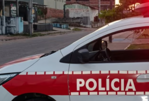 Briga entre duas mulheres em loja termina com as duas na delegacia, em Patos