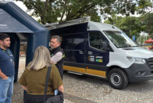 Procon Móvel atende consumidores na Praça da Bandeira, em Campina Grande, até quarta-feira