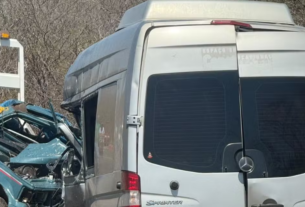 Van teria invadido faixa contrária antes de acidente que deixou seis mortos na BR-230, aponta PRF